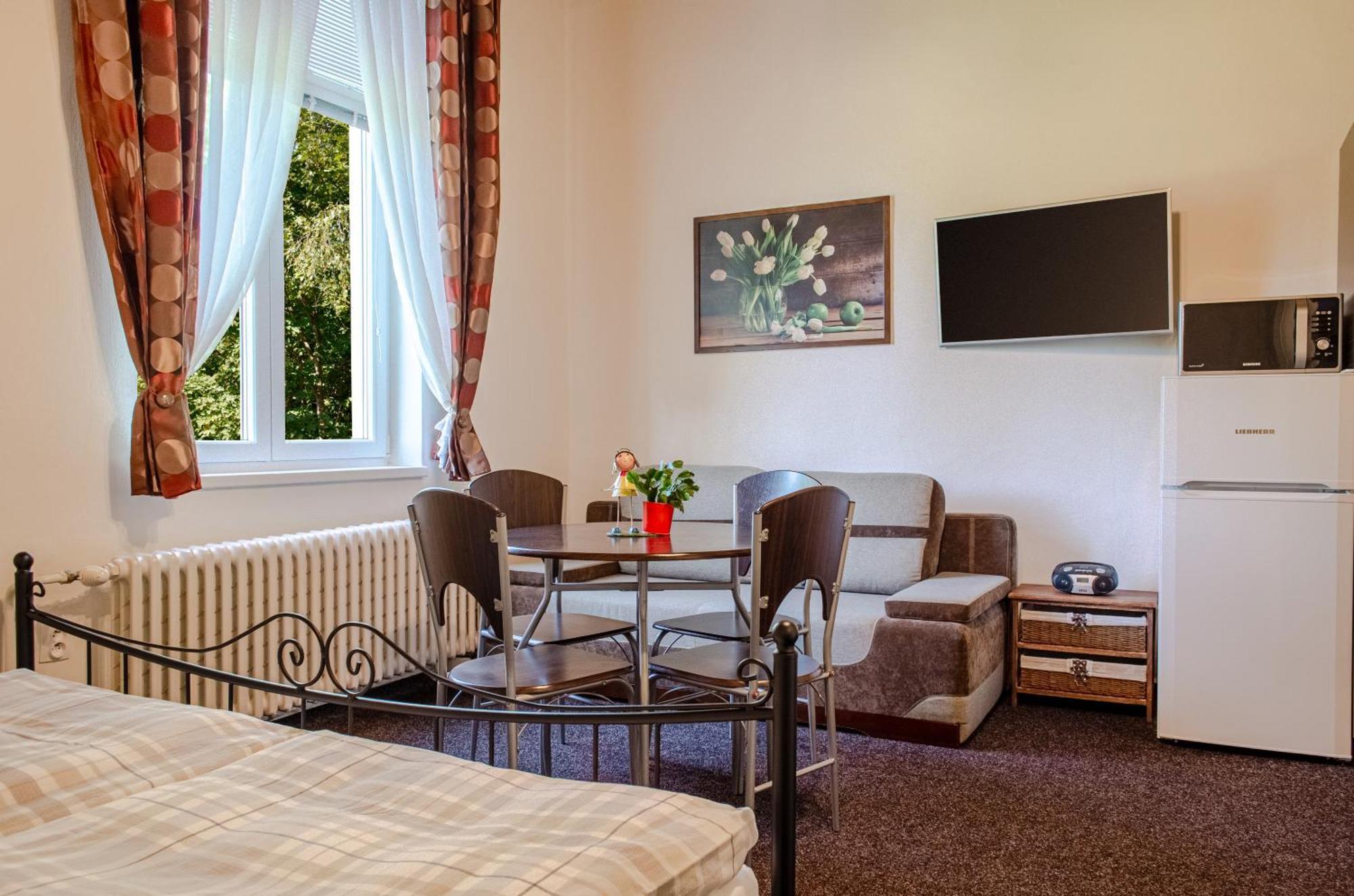 Apartmany Pavilon D - Budget, Classic, Family - Novy Smokovec - High Tatras Vysoke Tatry Exterior photo
